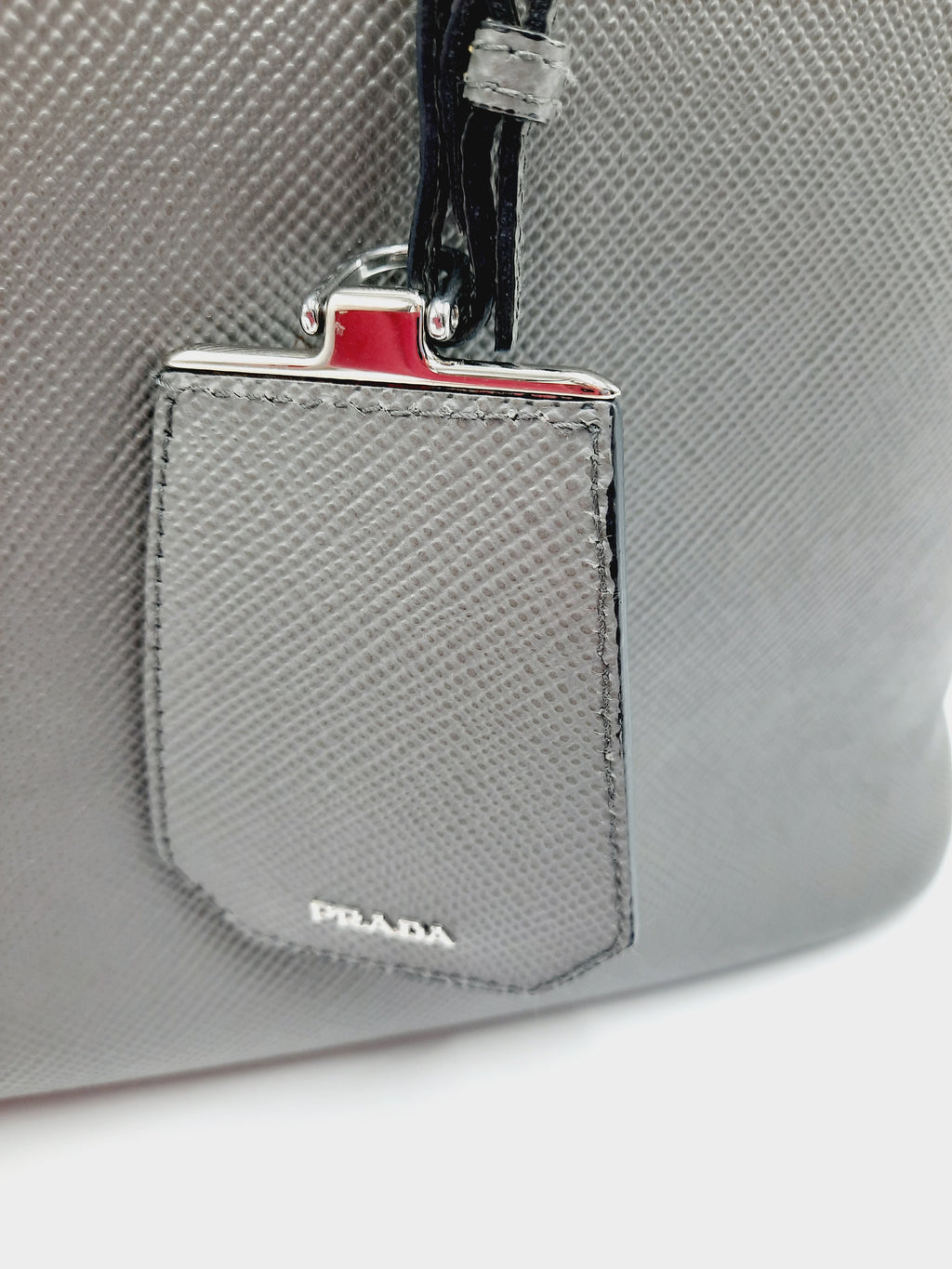 Prada Saffiano Cuir Marmo Grey Tote Shoulder Handbag Large Size RRP 4600$. SASHAANT